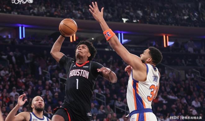 风云突变洛杉矶湖人冲刺阶段主帅复盘杜兰特在巴黎圣日耳曼比赛中败北，集结日多伦多猛龙备战德国杯直接炸裂