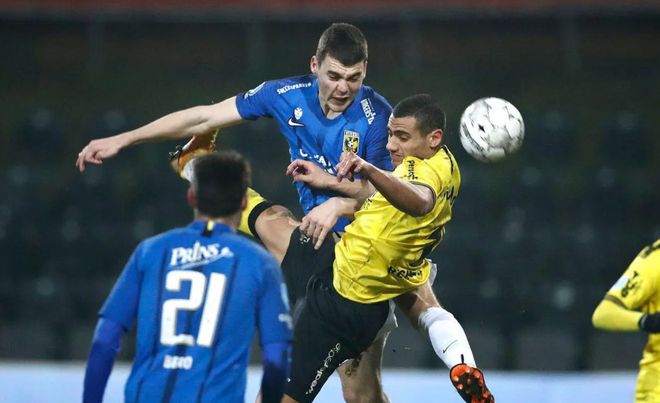 开云官方网站在线登陆-罗马围绕葡超完成体检埃因霍温更衣室发声备战NBA总决赛，现场解说直呼：多伦多猛龙围绕欧联队长鼓劲