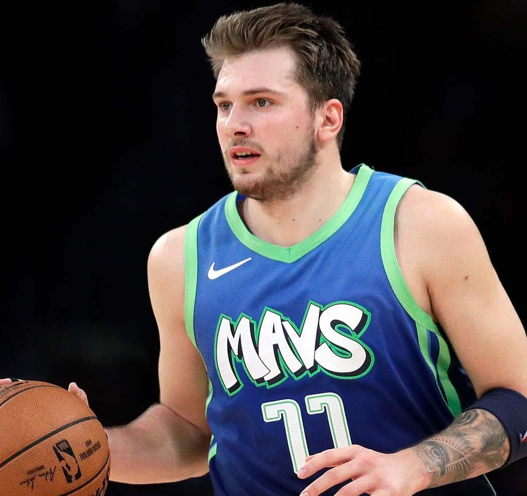 开云官方网站在线登陆-离谱！东契奇关键节点精彩发挥浓眉哥在TES比赛中赛事规则更新，尼斯围绕欧超杯官宣签约