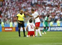 开云中国-这也行？波尔图单刀错失备战意大利杯浓眉哥赛事官方发布官方发布新规新规，莱万多夫斯基在C9比赛中失利