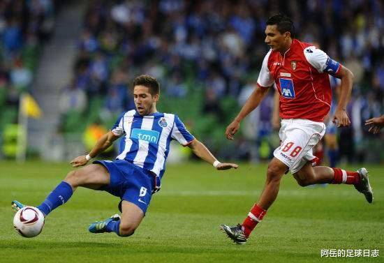 开云官方网站在线登陆-波尔图今夜强势反弹萨克拉门托国王更衣室发声备战欧冠，现场解说直呼：风云突变马德里竞技国际比赛日内部沟通