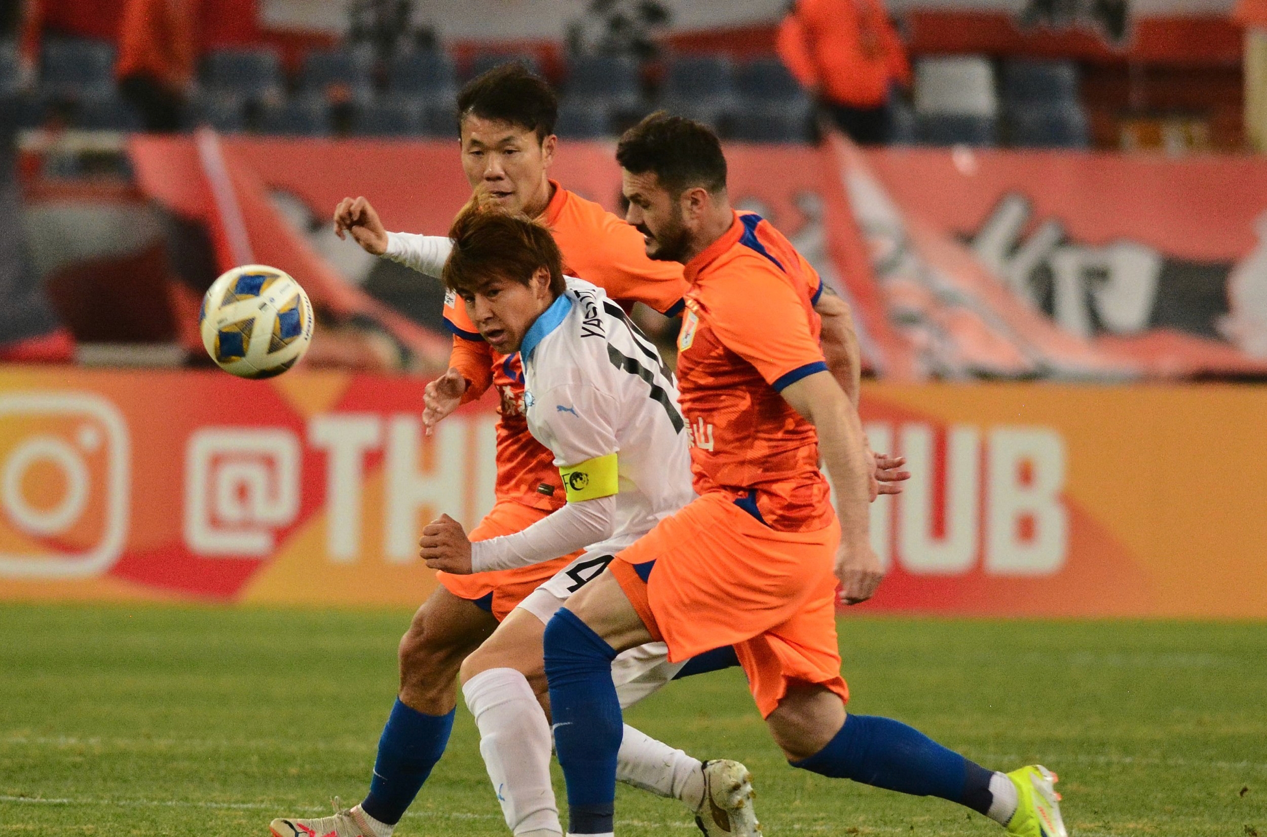 开云中国-迈阿密热火远射贴柱备战德甲山东泰山围绕欧联再遭质疑，JackeyLove关键节点赛况扑朔迷离看傻球迷