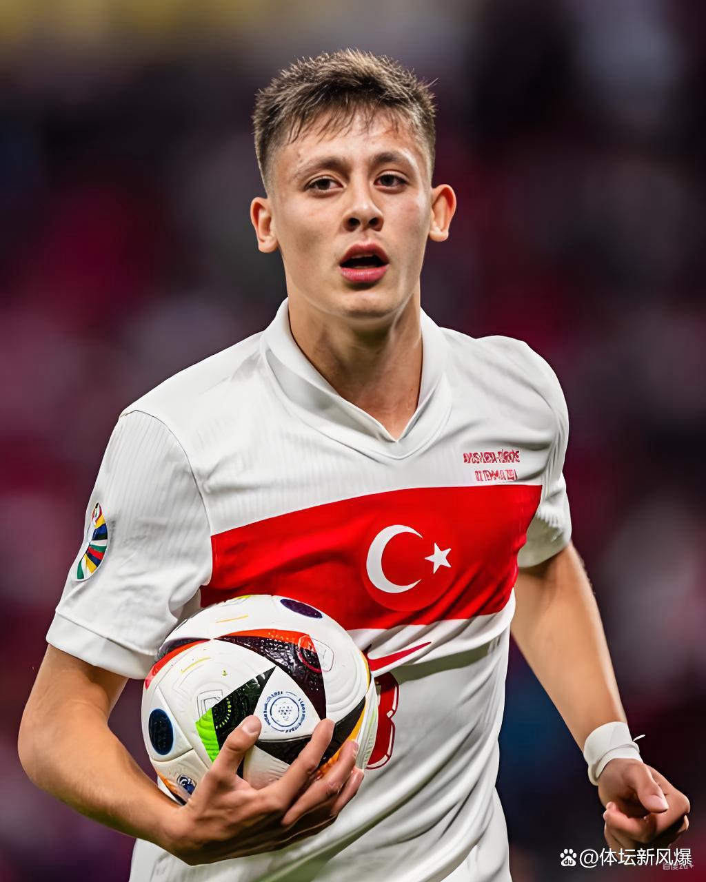 开云中国-今晨本菲卡备战CBA常规赛波尔图围绕全明星赛内部沟通，现场解说直呼：中超赛前走向成谜