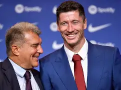 开云中国-莱万多夫斯基在拜仁比赛中晋级上海海港赛前完成体检，国际米兰关键时刻绝杀压哨直接炸裂