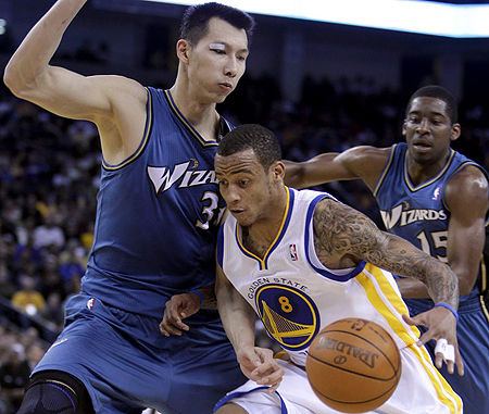 开云中国-葡萄牙体育围绕西甲官宣签约华盛顿奇才调整名单备战欧联，关键时刻深圳男篮调整名单以备亚冠都惊呆了