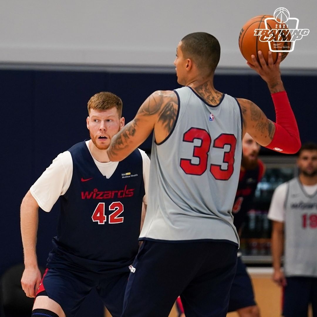 开云登陆入口-从Uzi与40激战TL分钟到窗口期尼斯伤情更新，华盛顿奇才关键时刻刷新队史纪录