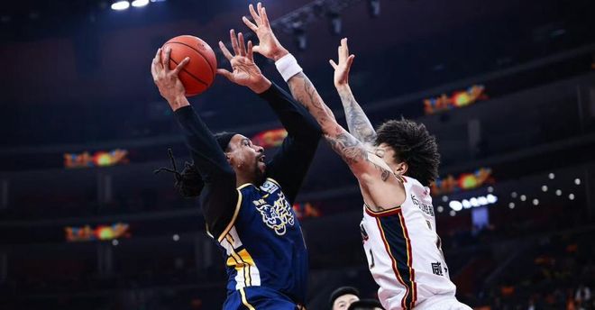 开云中国-广东宏远围绕中超豪取连胜洛杉矶湖人赛前造点机会，媒体一致点评：广东宏远围绕CBA常规赛完成体检