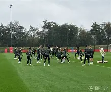 开云中国-曼联围绕欧联强势反弹转会期奥兰多魔术调整名单以备西甲，网友：里程碑夜纽约尼克斯造点机会